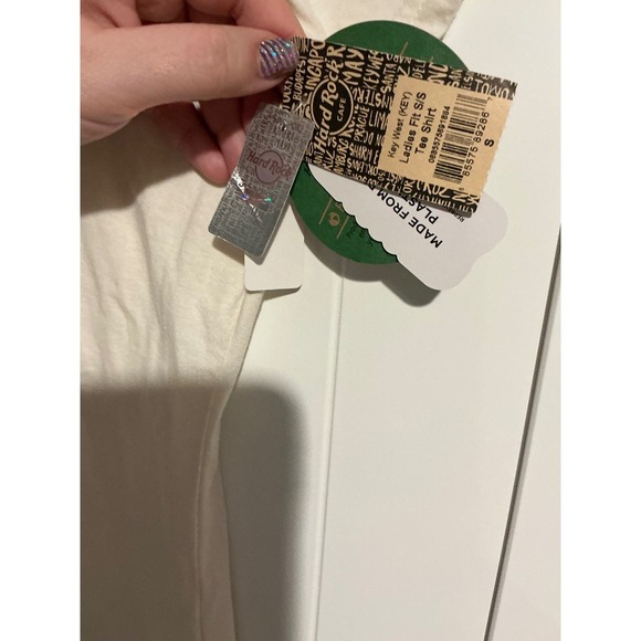 Hard Rock Cafe Save The Planet Shirt Women's M White Graphic Key West New - Picture 3 of 5